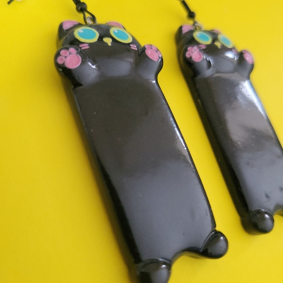 NWT Black Cat Earrings Blue Eyed Cats BIG Wild And Crazy Cat Lady Hypoallergenic - Picture 4 of 7